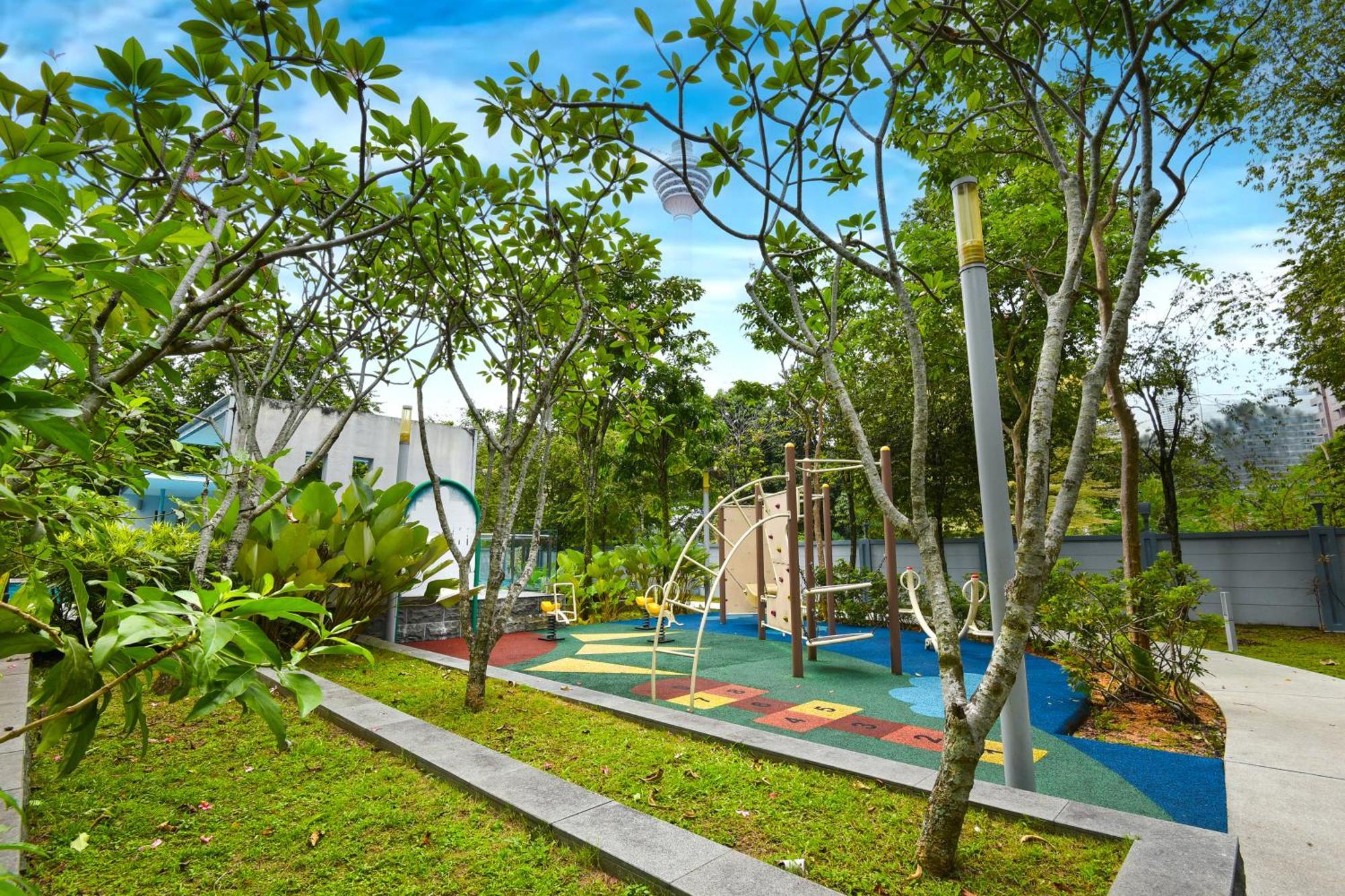 Sunday Hotel Near Petronas Twin Tower Formerly Suasana Suites Kuala Lumpur Exterior foto