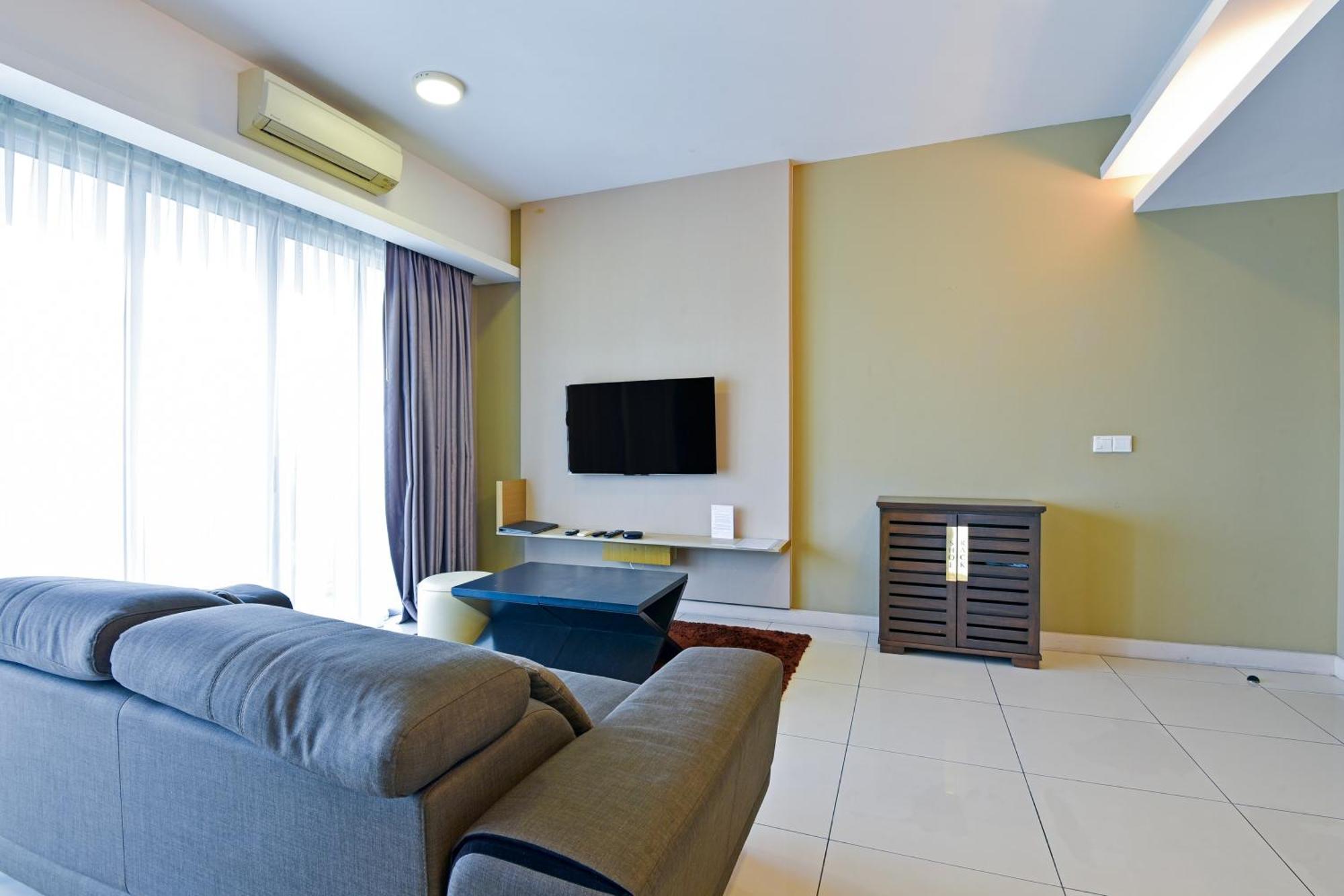 Sunday Hotel Near Petronas Twin Tower Formerly Suasana Suites Kuala Lumpur Exterior foto